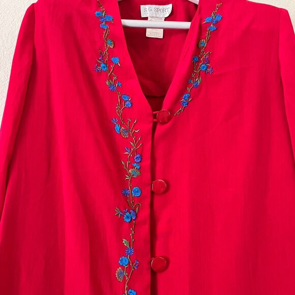 SG Sport Collection Womens Blouse Medium 10/12 Red Silky Embroidered Floral - Picture 3 of 9